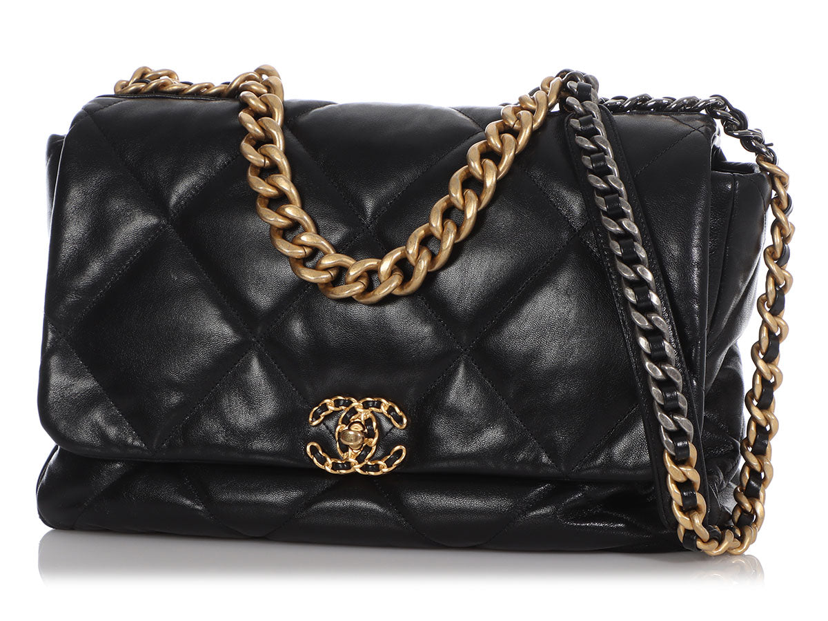 Chanel Maxi Black Quilted Goatskin 19 Flap - Image 3