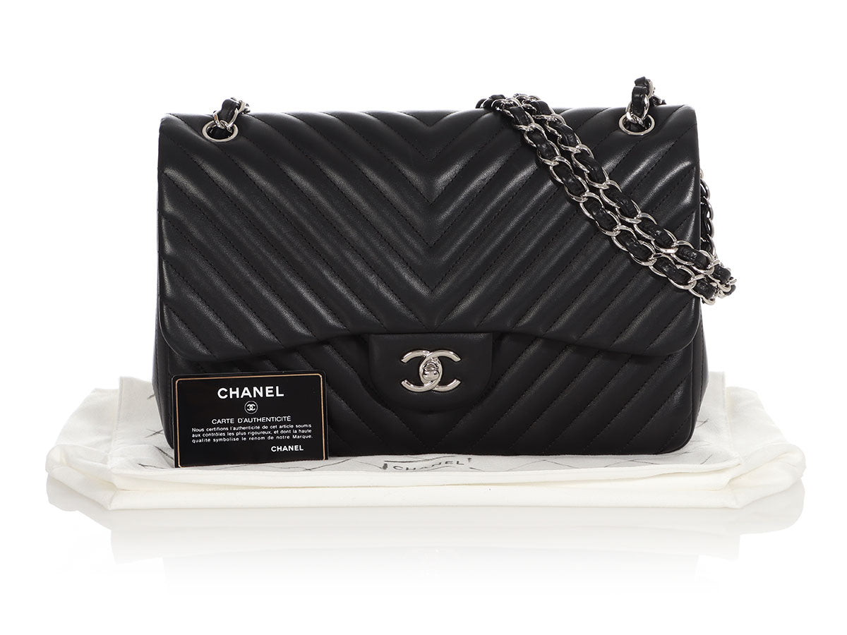 Chanel Jumbo Black Chevron-Quilted Lambskin Classic Double Flap - Image 2