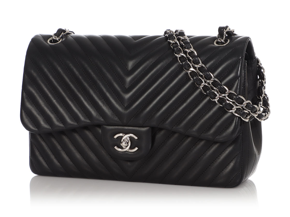 Chanel Jumbo Black Chevron-Quilted Lambskin Classic Double Flap - Image 3