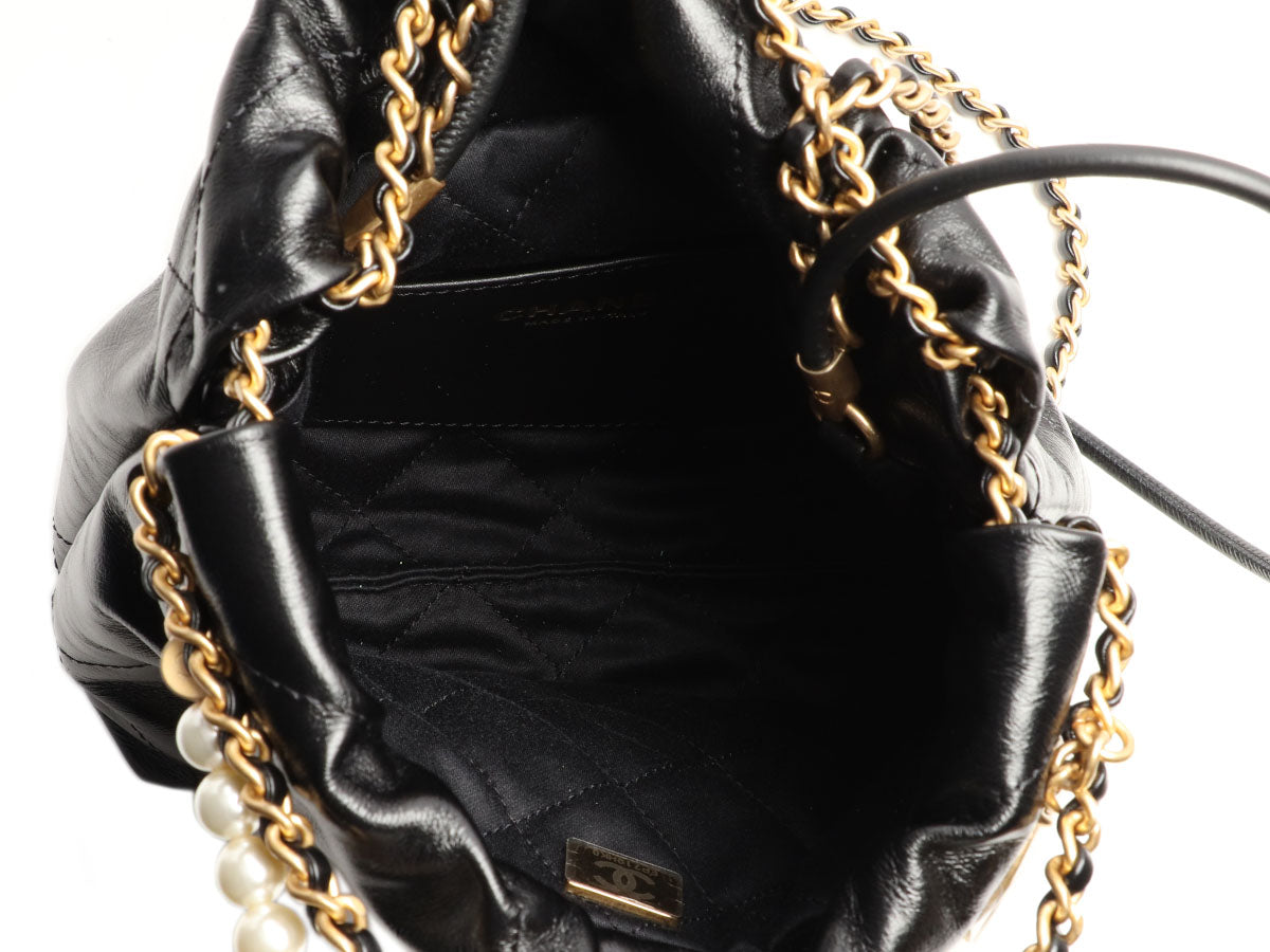 Chanel Mini 22 Black Quilted Glazed Calfskin Hobo With Pearl Strap - Image 9
