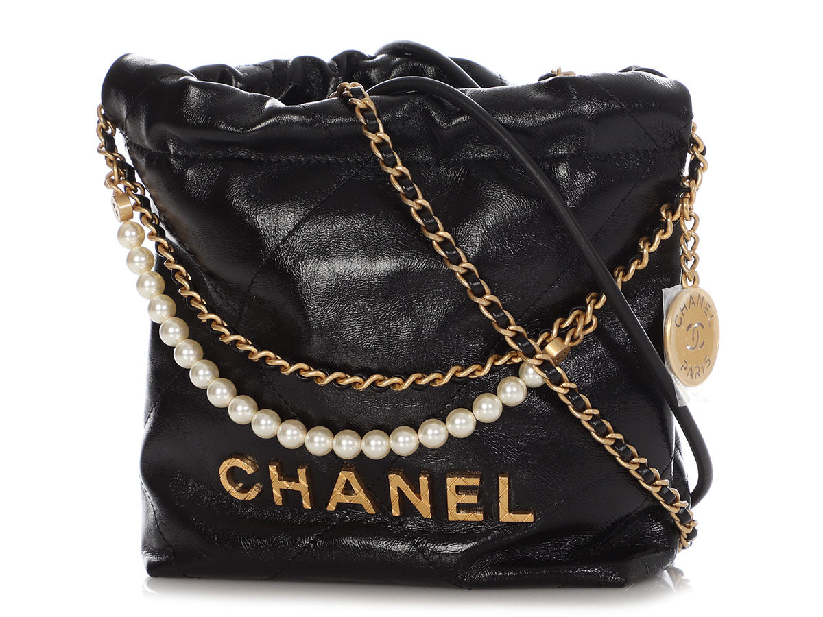 Chanel Mini 22 Black Quilted Glazed Calfskin Hobo With Pearl Strap - Image 3
