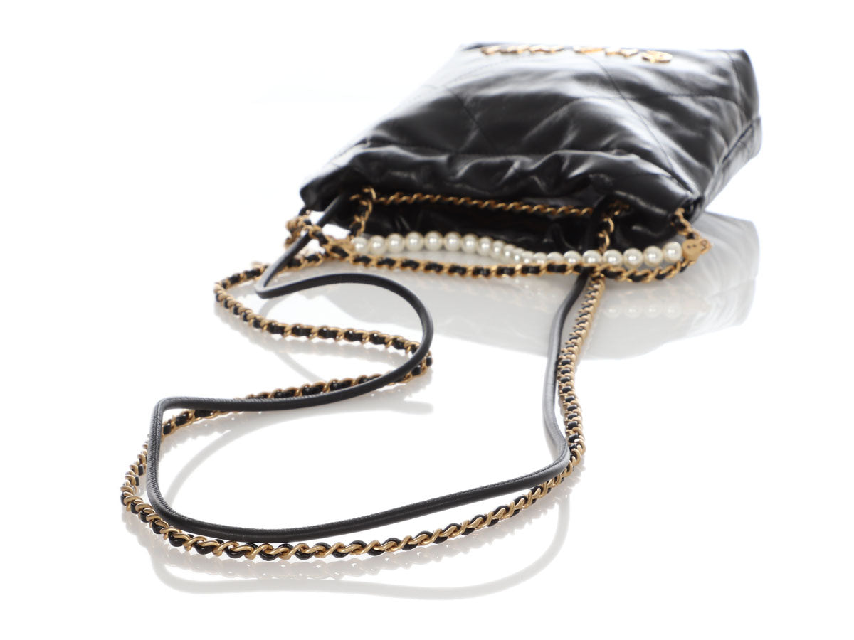 Chanel Mini 22 Black Quilted Glazed Calfskin Hobo With Pearl Strap - Image 8