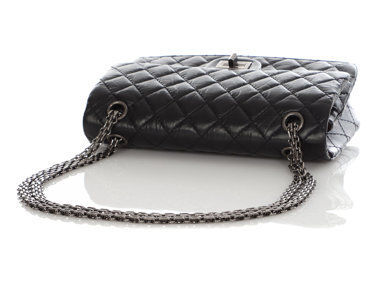 Chanel Black Quilted Aged Calfskin Reissue 2.55 Flap 225 - Image 8