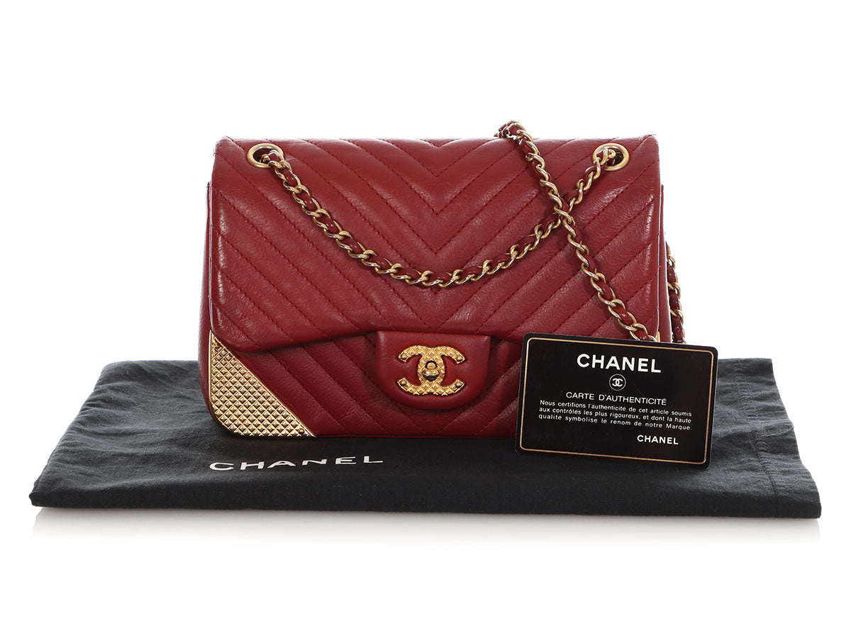 Chanel Small Red Chevron-Quilted Calfskin Rock The Corner Flap - Image 2