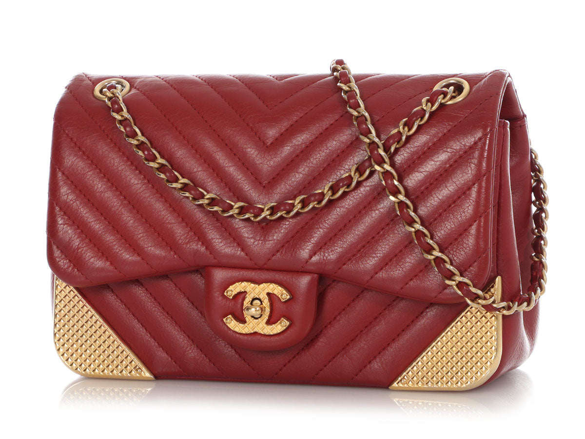Chanel Small Red Chevron-Quilted Calfskin Rock The Corner Flap - Image 3