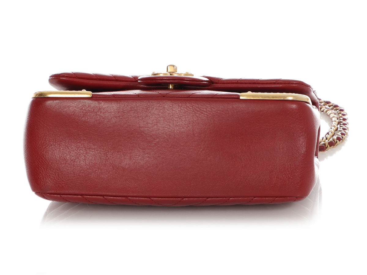 Chanel Small Red Chevron-Quilted Calfskin Rock The Corner Flap - Image 7