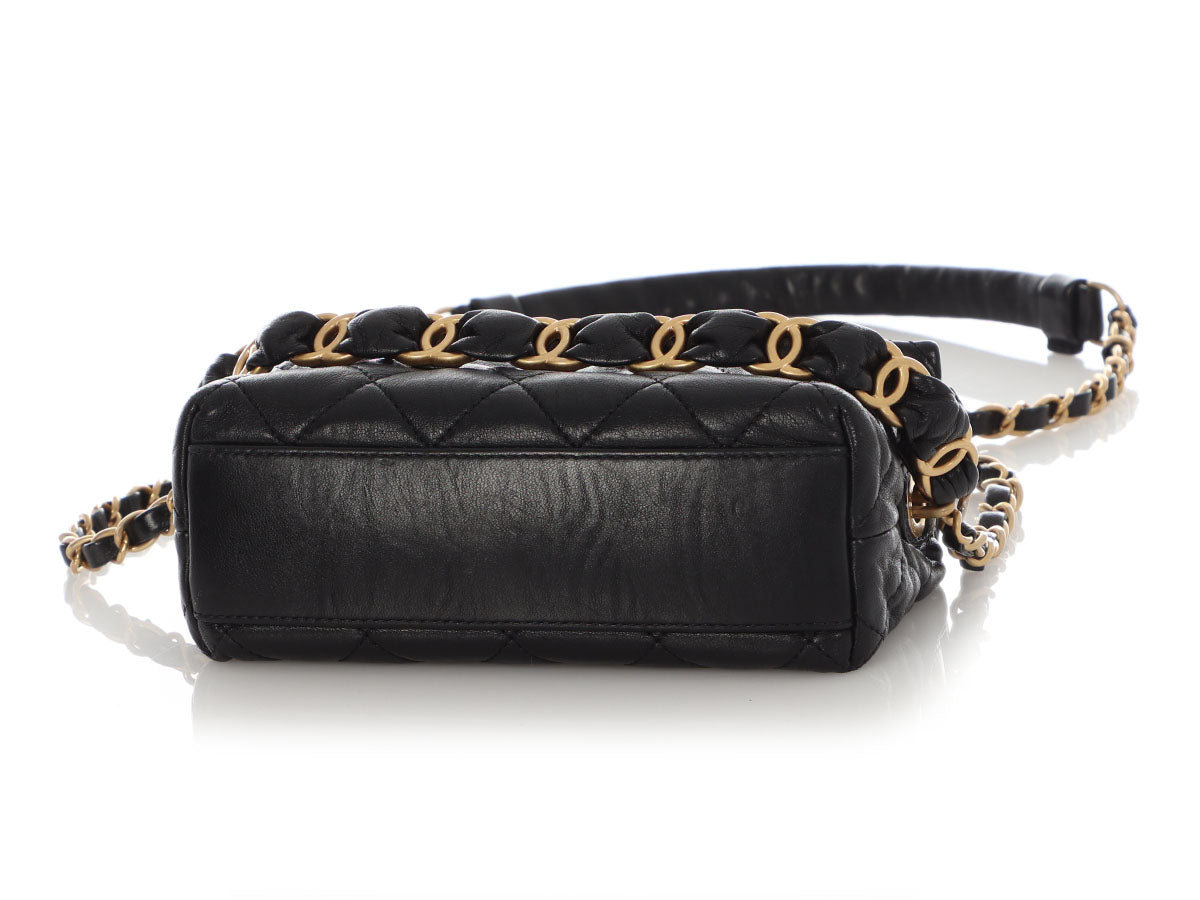 Chanel Small Black Crumpled Quilted Lambskin CC Links Shoulder Bag - Image 7