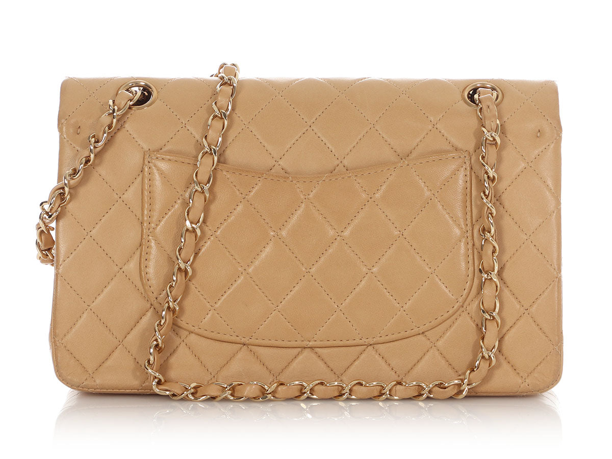 Chanel Vintage Medium/Large Beige Quilted Lambskin Classic Double Flap - Image 4