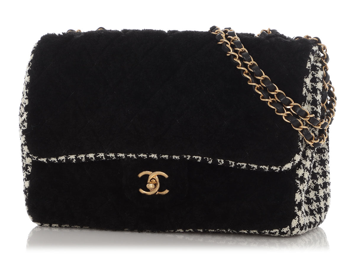 Chanel Jumbo Black Shearling and Houndstooth Single Flap - Image 3