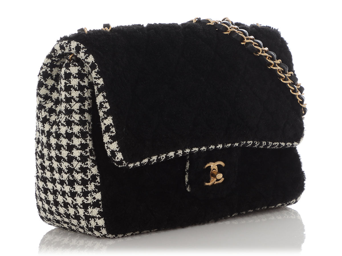 Chanel Jumbo Black Shearling and Houndstooth Single Flap - Image 6