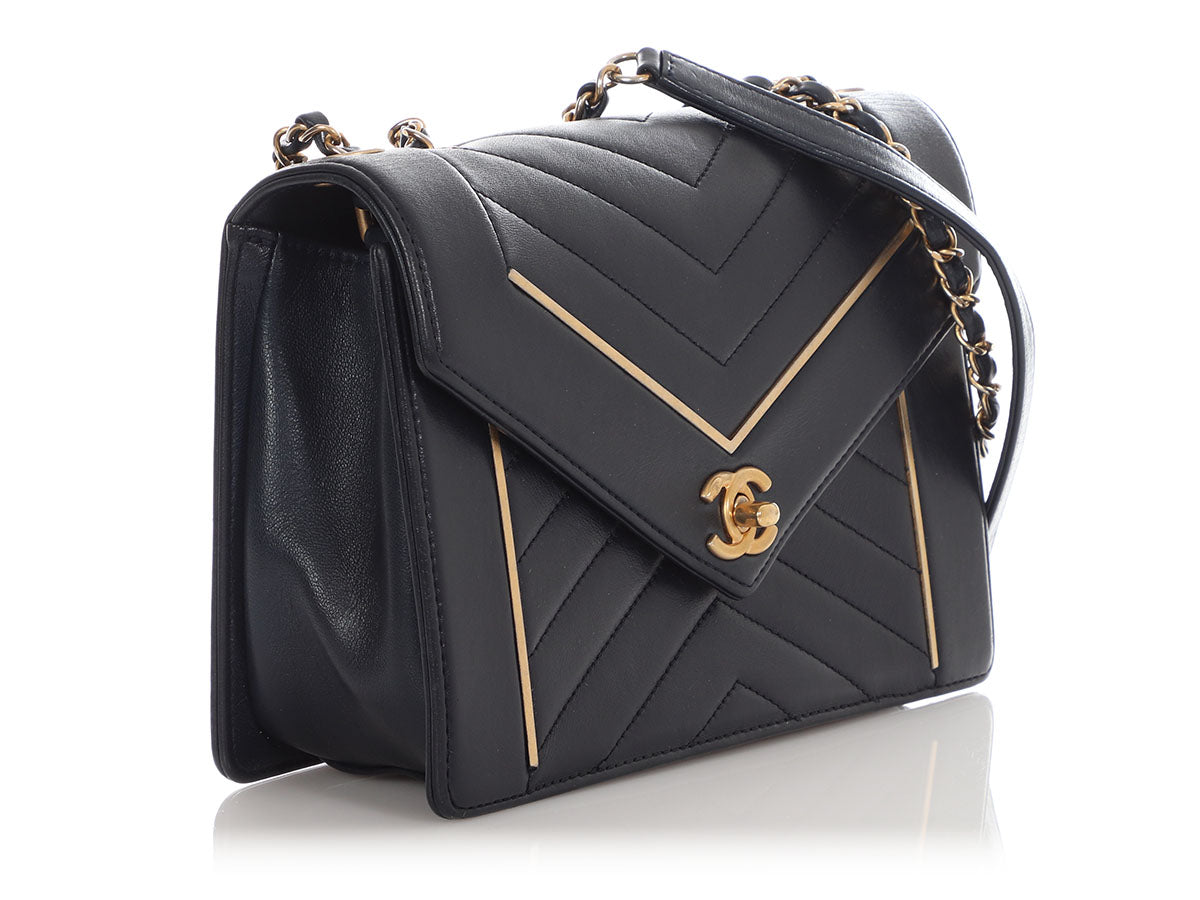 Chanel Navy Calfskin Reversed Chevron Envelope Flap Bag - Image 6