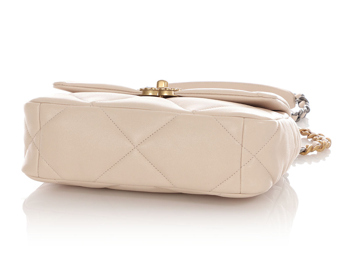 Chanel Medium Ecru Quilted Lambskin 19 Flap - Image 7
