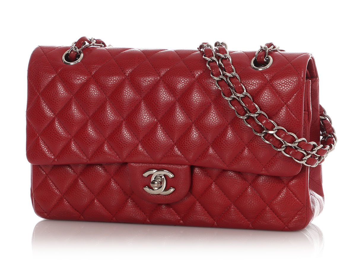 Chanel Medium/Large Red Quilted Caviar Classic Double Flap - Image 3