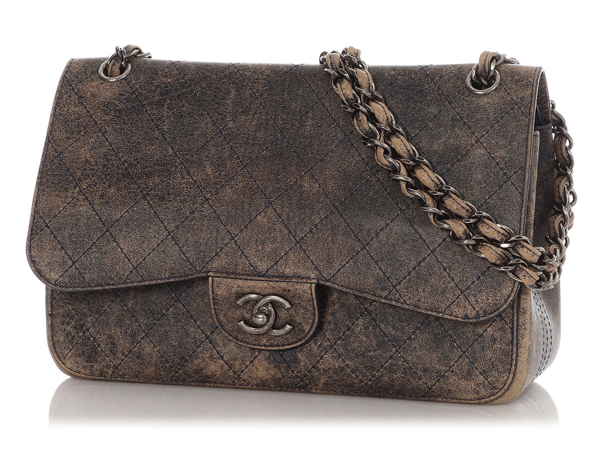 Chanel Jumbo Taupe and Navy Distressed Calfskin Paris-Cuba Classic Double Flap - Image 2