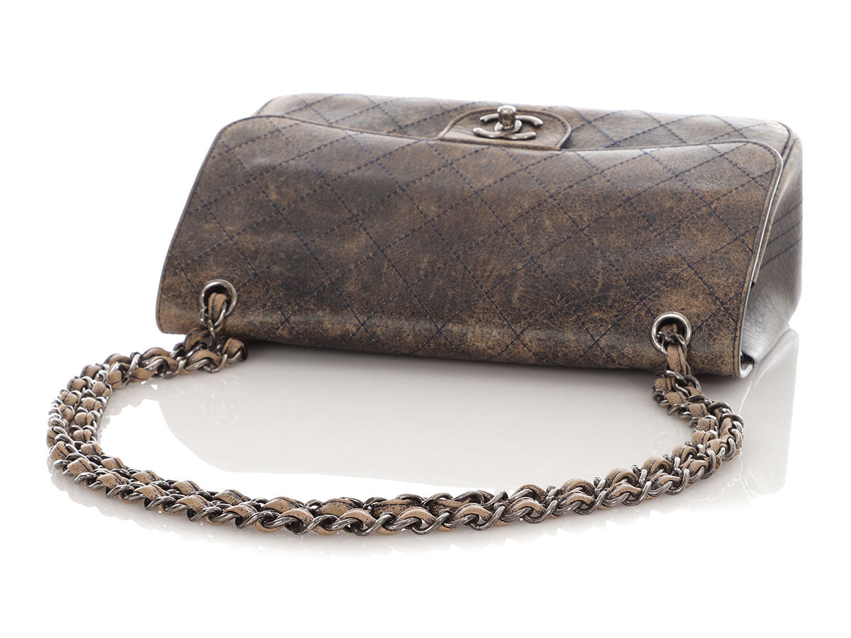 Chanel Jumbo Taupe and Navy Distressed Calfskin Paris-Cuba Classic Double Flap - Image 7