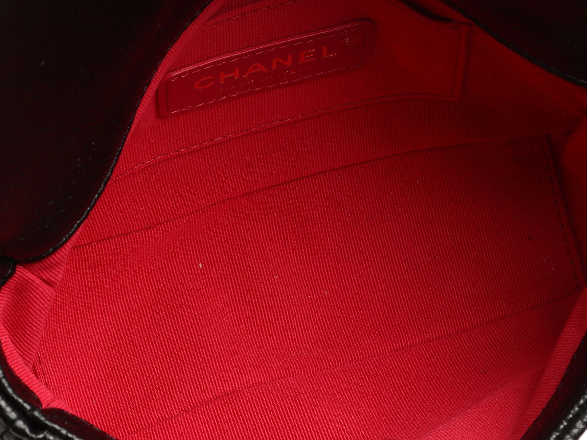 Chanel Mini Black Quilted Caviar Médallion Flap - Image 10