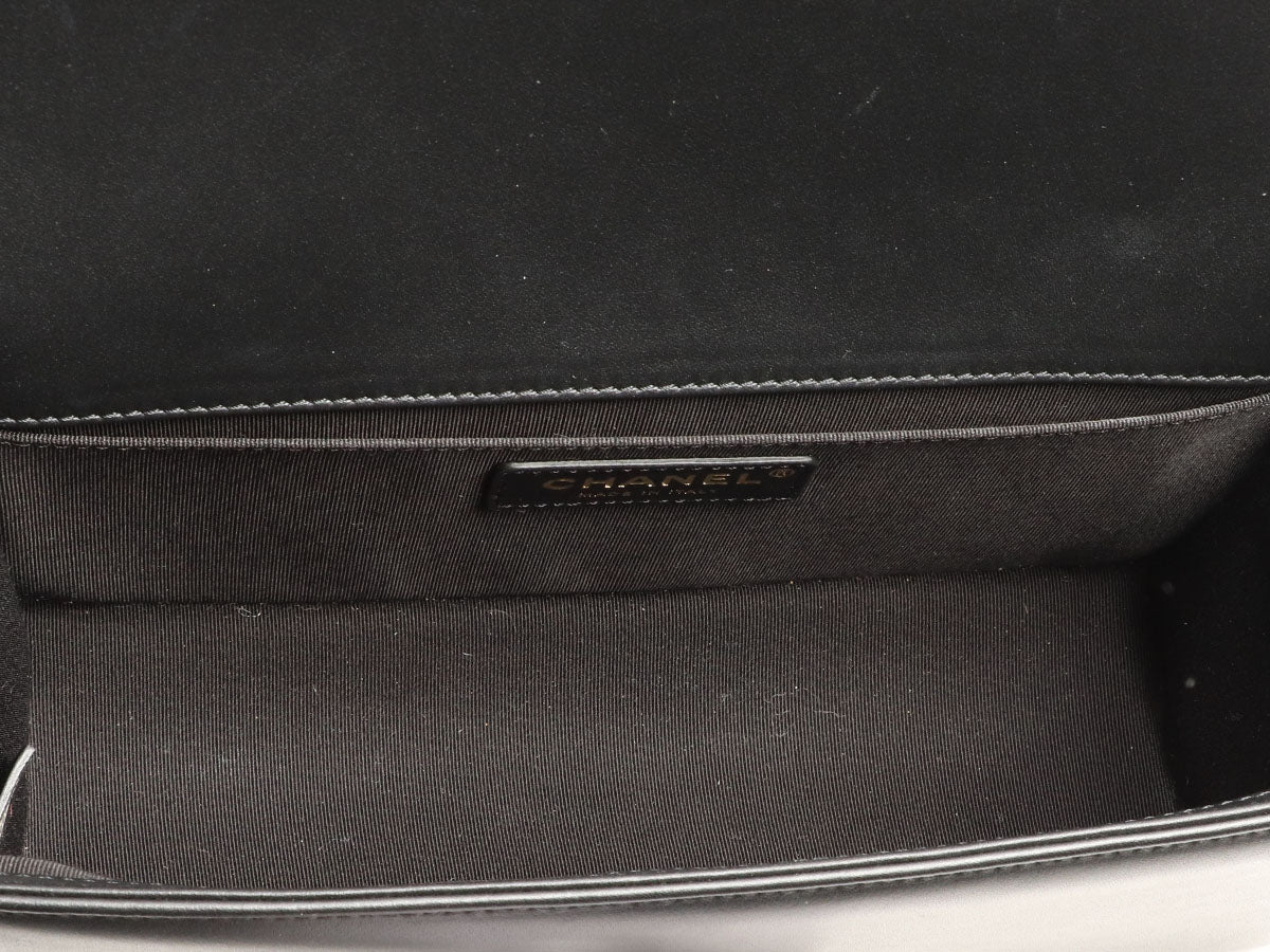 Chanel Old Medium Black Quilted Calfskin Boy Bag - Image 9