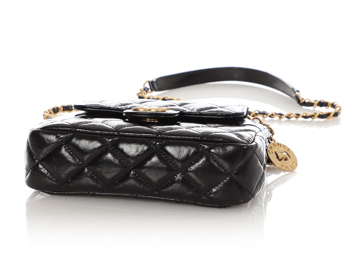 Chanel Small Black Quilted Shiny Calfskin Wavy CC Hobo - Image 8