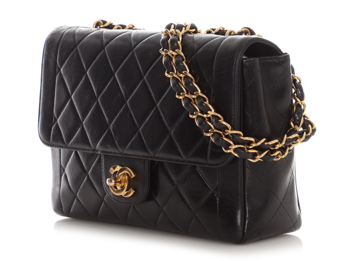 Chanel Vintage Black Quilted Lambskin Flap - Image 3