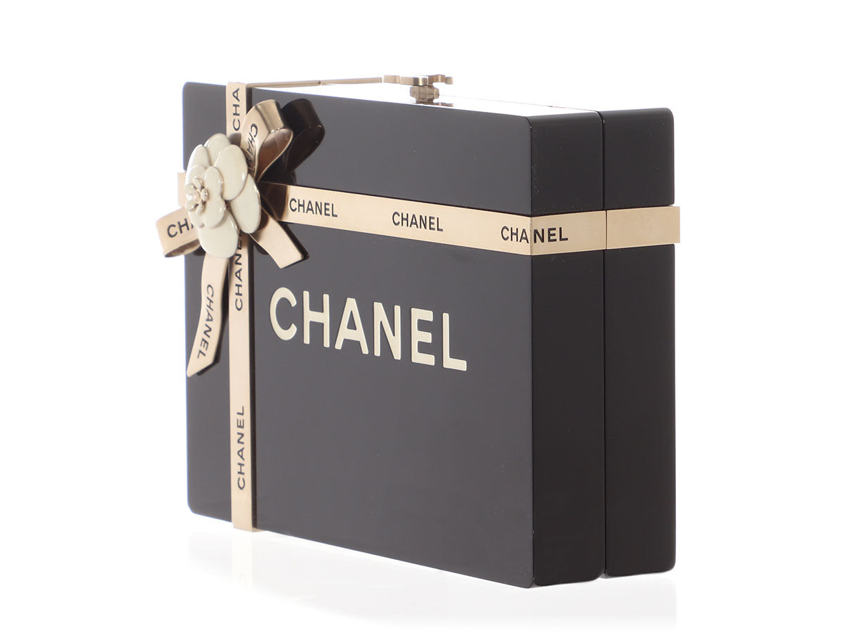 Chanel Plexiglass Gift Box Minaudière - Image 5