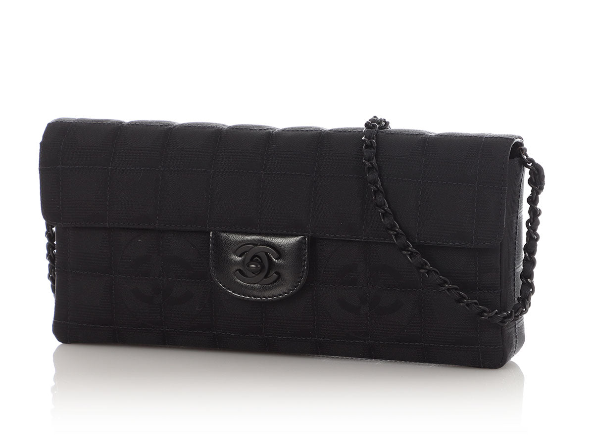 Chanel Black Quilted Nylon East/West Travel Ligne Flap - Image 3