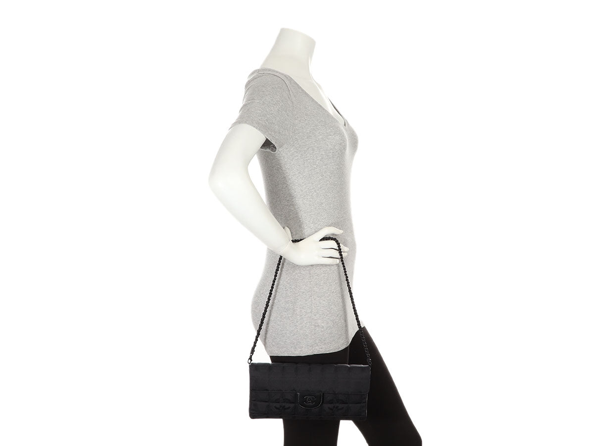 Chanel Black Quilted Nylon East/West Travel Ligne Flap - Image 10