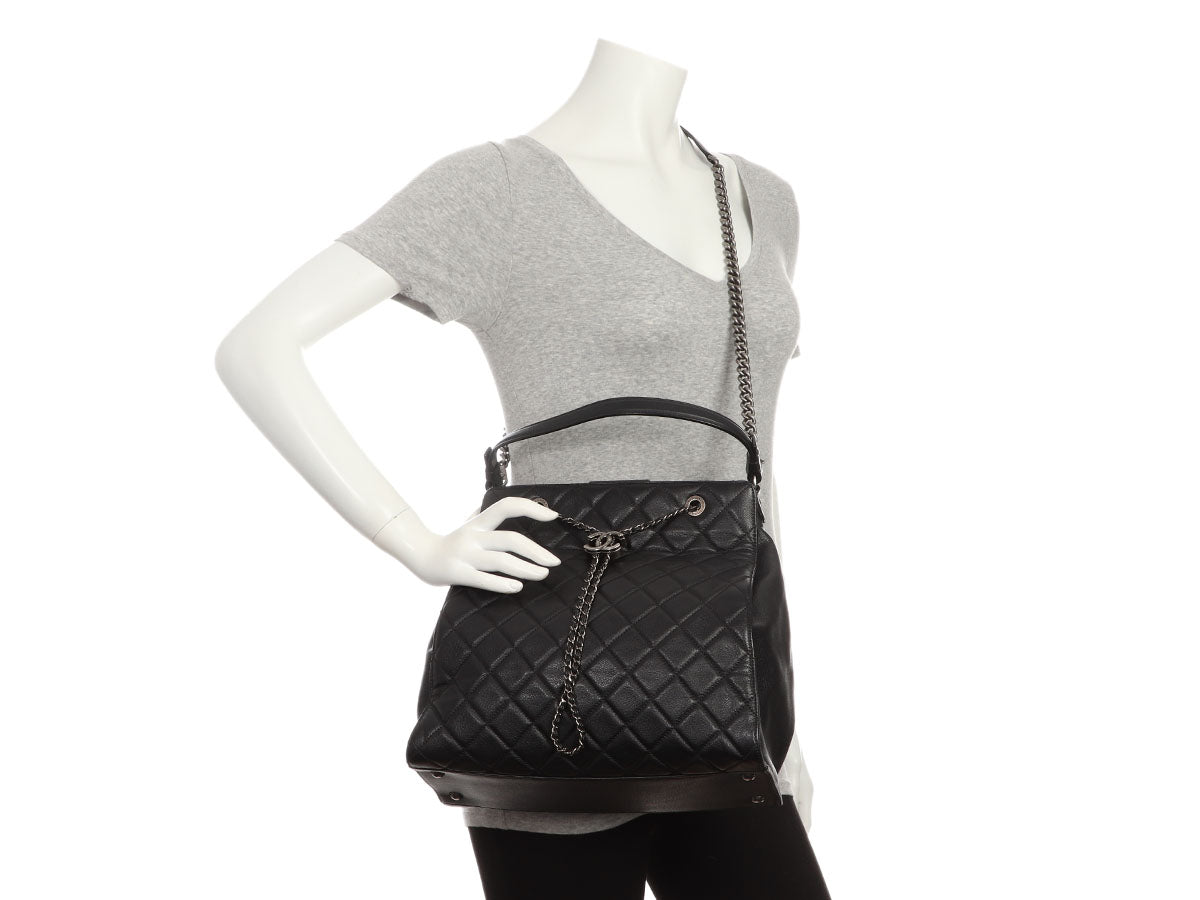 Chanel Large Black Quilted Soft Caviar CC Accordion Bucket Bag - Image 10