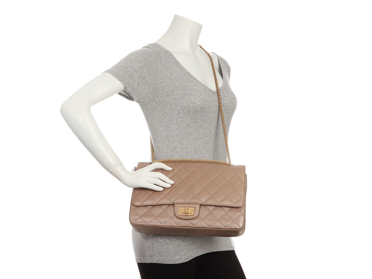 Chanel Metallic Dark Gold Quilted Aged Calfskin 2.55 Reissue 227 - Image 10