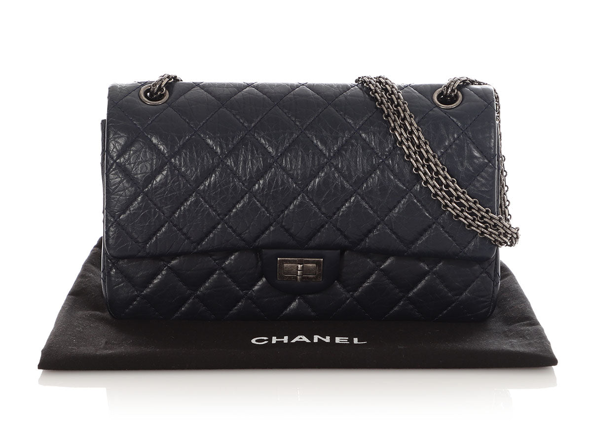 Chanel Navy Quilted Aged Calfskin 2.55 Reissue 226 - Image 2