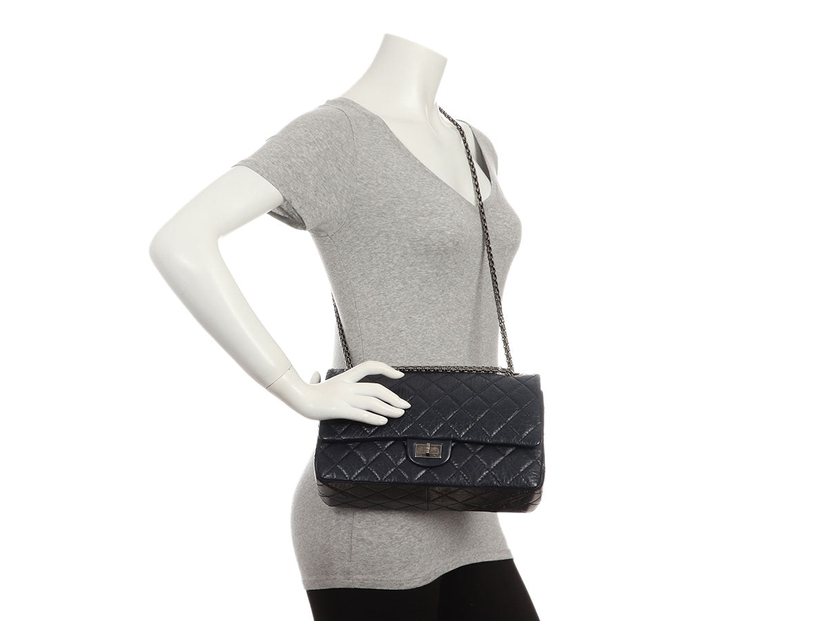 Chanel Navy Quilted Aged Calfskin 2.55 Reissue 226 - Image 10