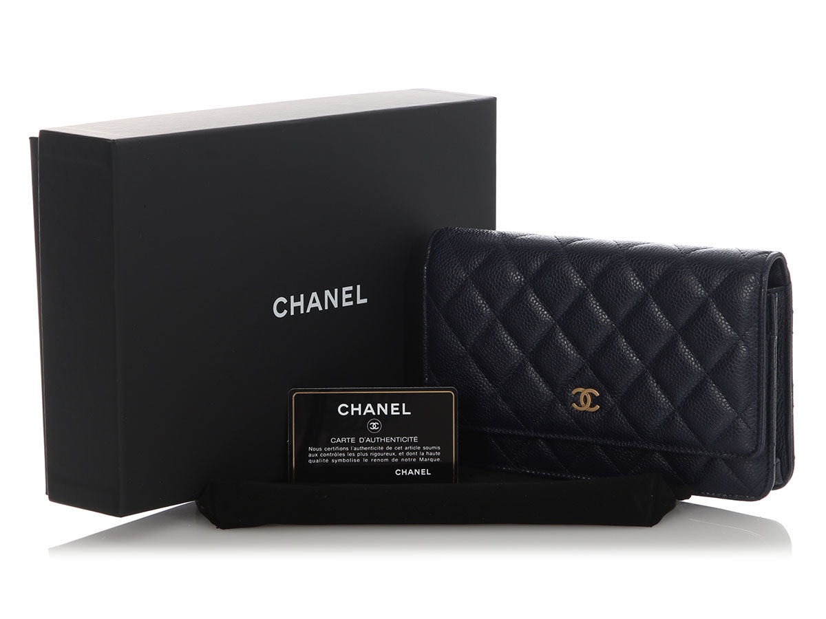 Chanel Dark Blue Quilted Caviar Wallet on Chain - Image 2