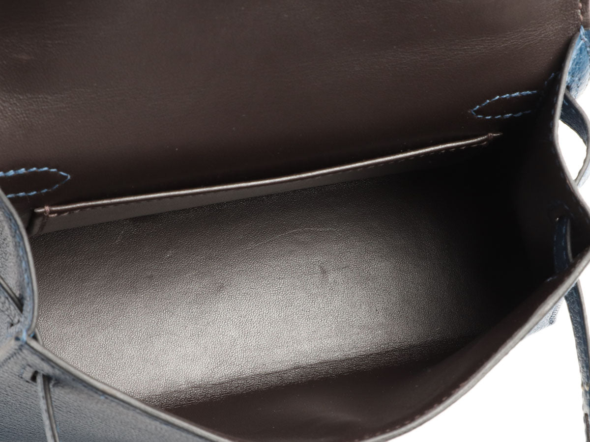 Hermès Mini Deep Blue and Ebène Chèvre Verso Kelly 20 - Image 10