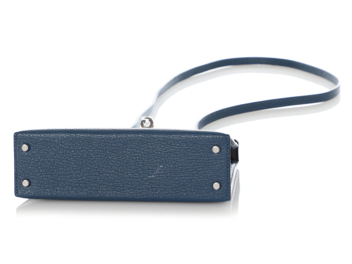 Hermès Mini Deep Blue and Ebène Chèvre Verso Kelly 20 - Image 6
