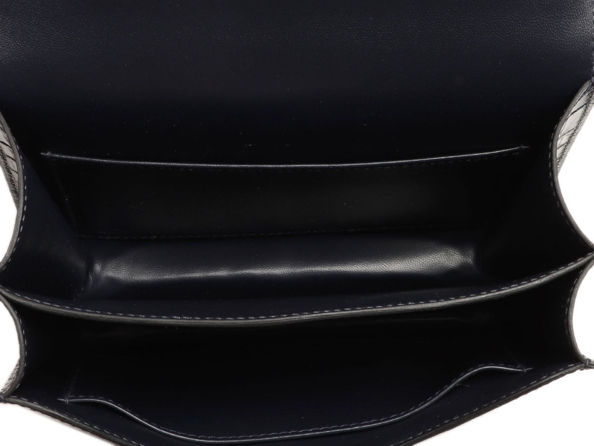 Hermès Bleu Marine Shiny Alligator Constance 18 - Image 9