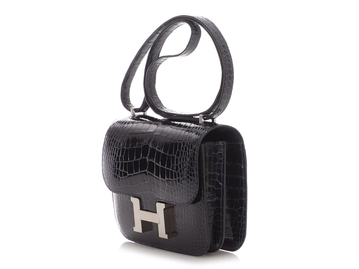 Hermès Bleu Marine Shiny Alligator Constance 18 - Image 4
