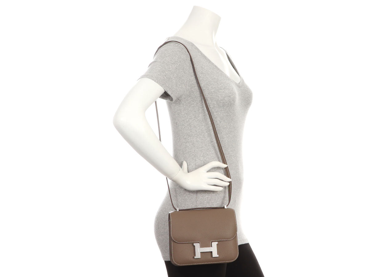 Hermès Etoupe Epsom Constance Mirror 18 - Image 11