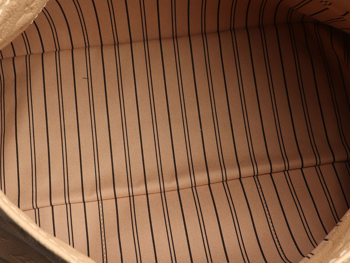 Louis Vuitton Dune Monogram Empreinte Artsy MM - Image 8