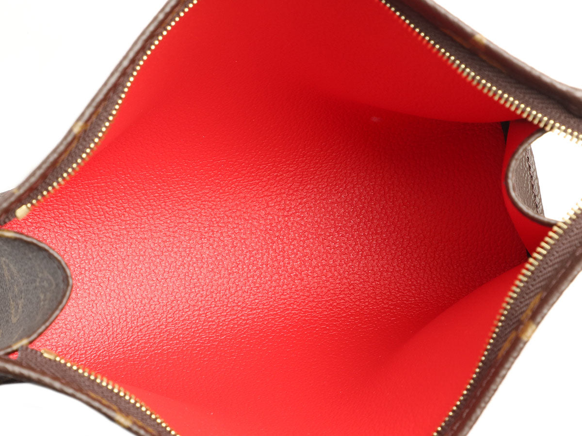 Louis Vuitton Monogram Toiletry Trio - Image 13