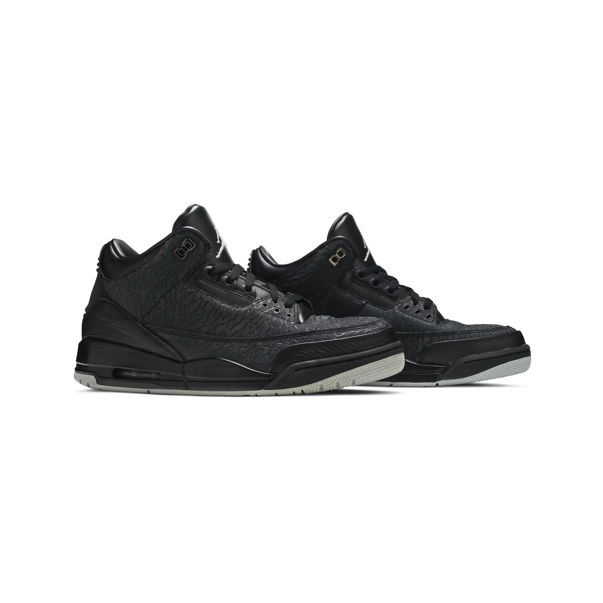 Air Jordan 3 Retro 'Black Flip' (2011) - Image 2