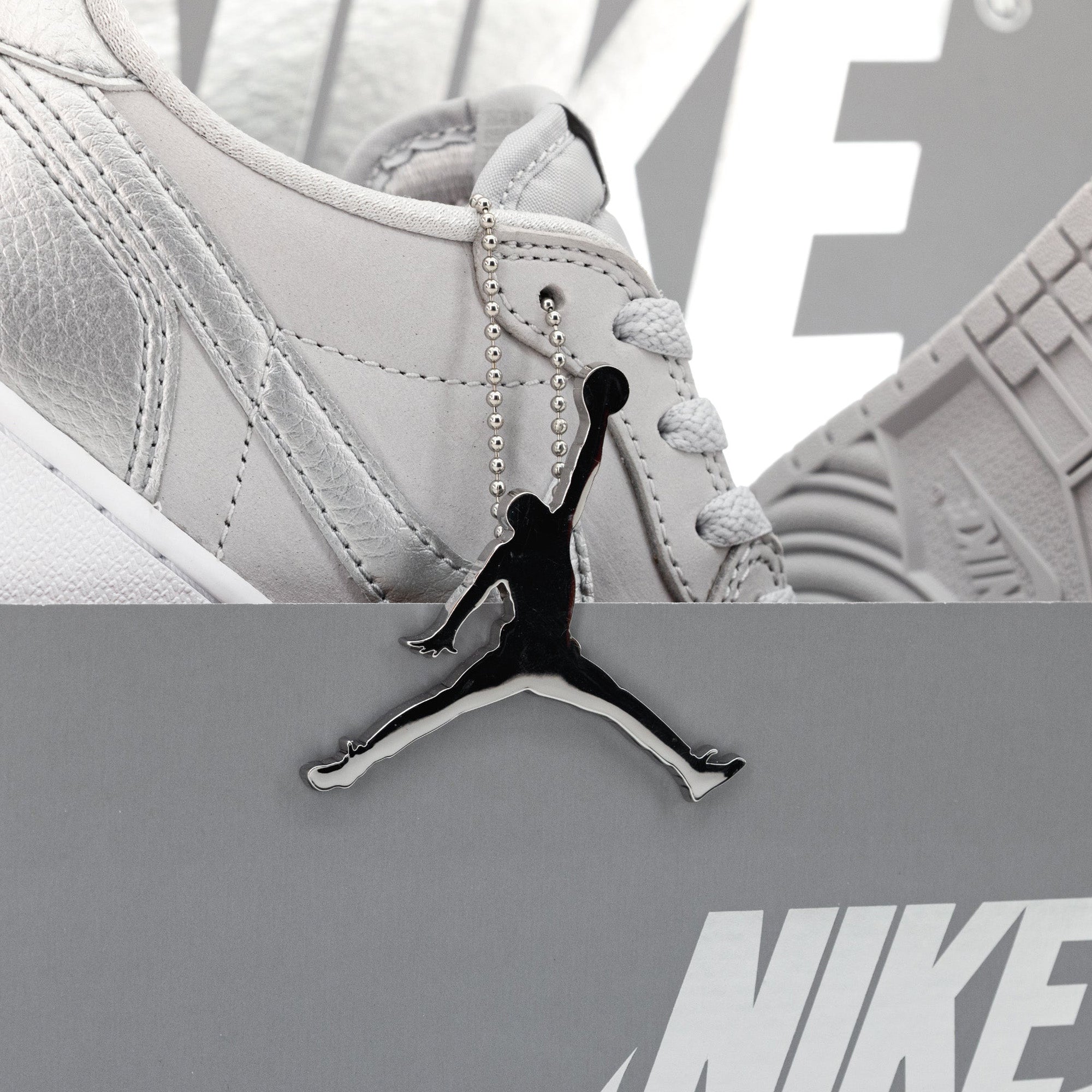 Air Jordan 1 Low OG 'Metallic Silver' GS (2024) - Image 7