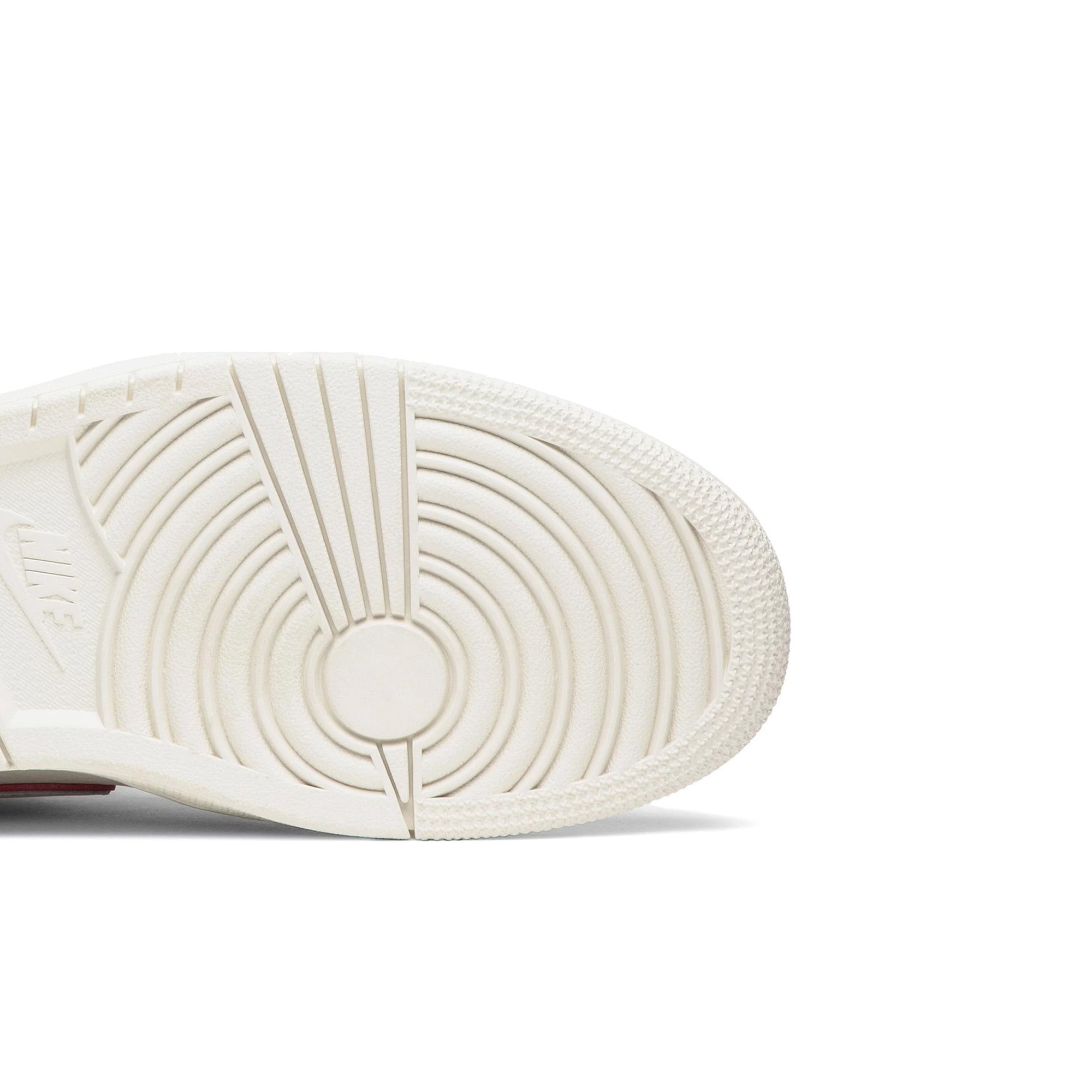 Air Jordan 1 Retro High 'Phantom Gym Red' (2019) - Image 8