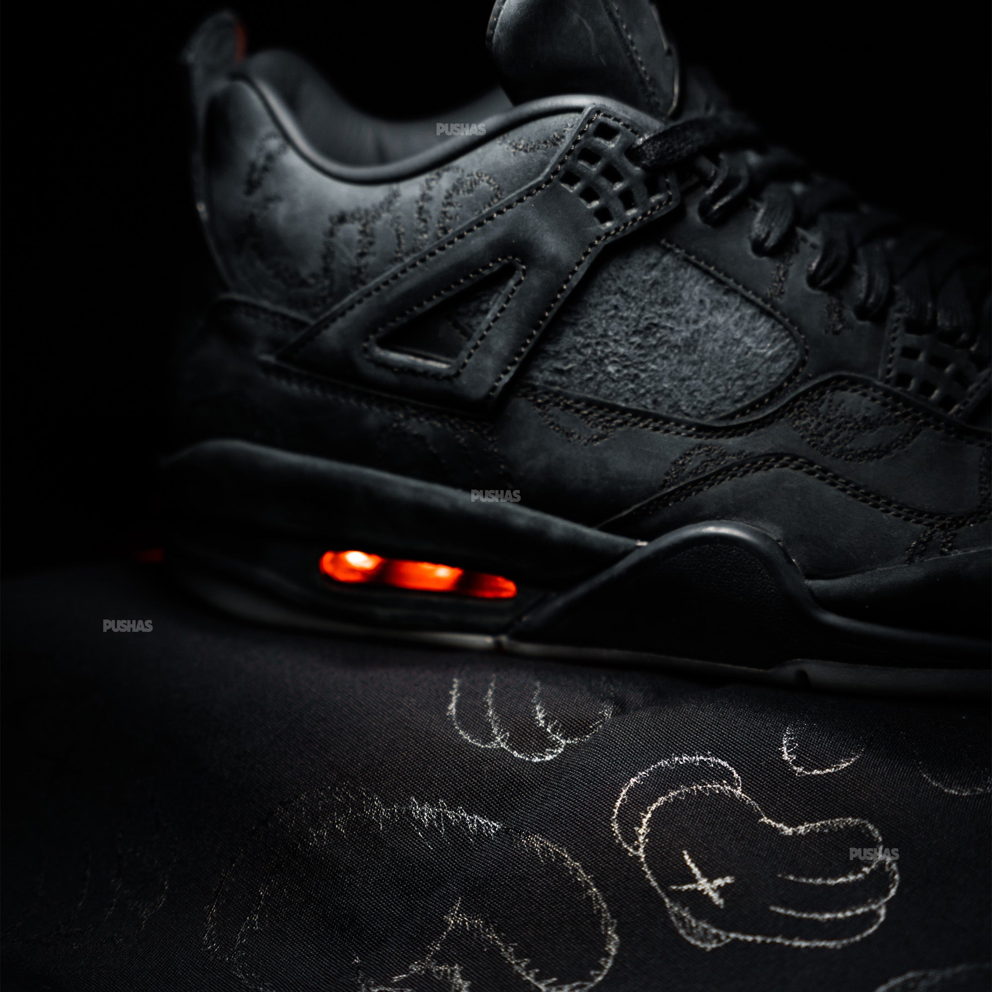 Air Jordan 4 Retro 'Kaws Black' (2017) - Image 9