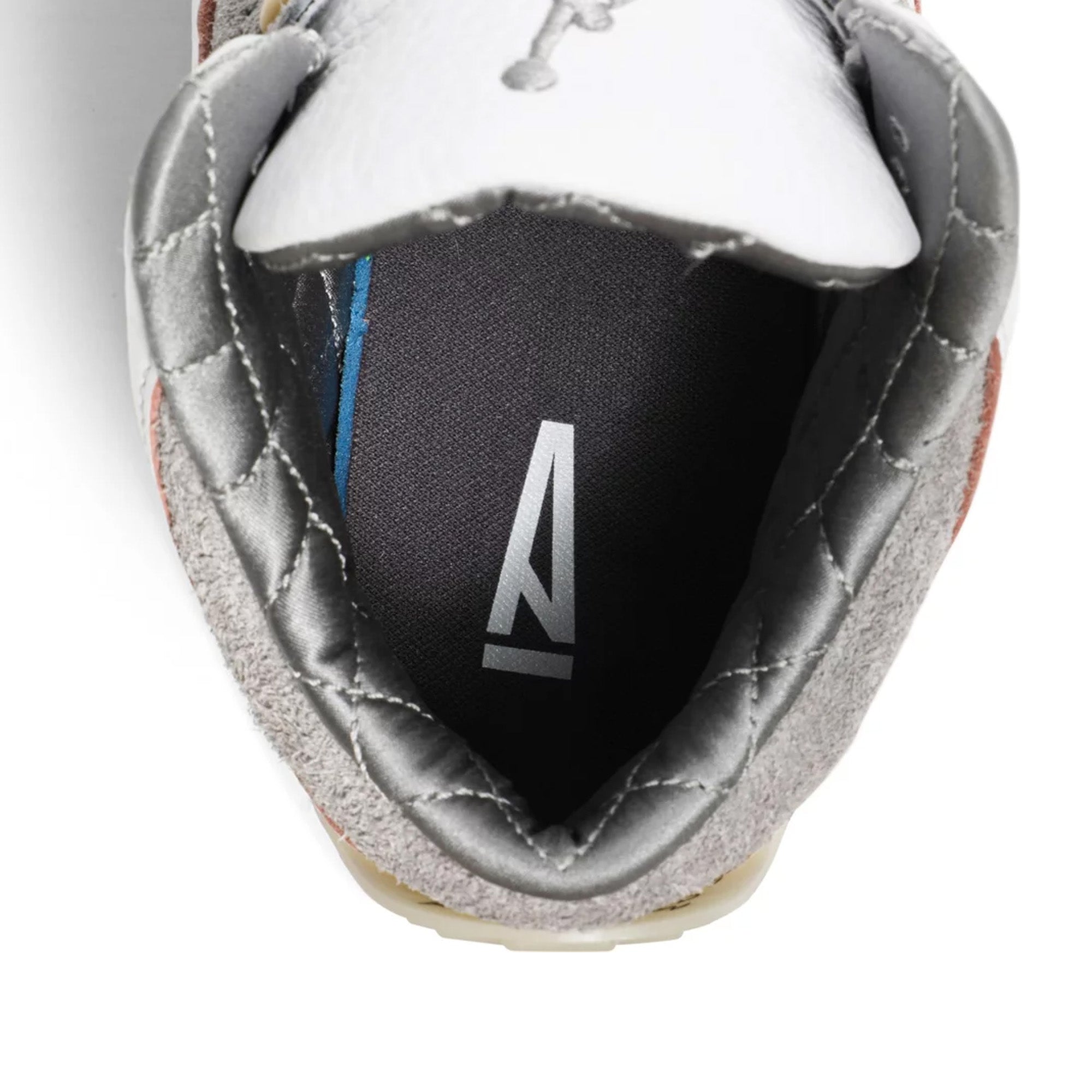 Air Jordan 3 'A Ma Maniere' W - Image 9