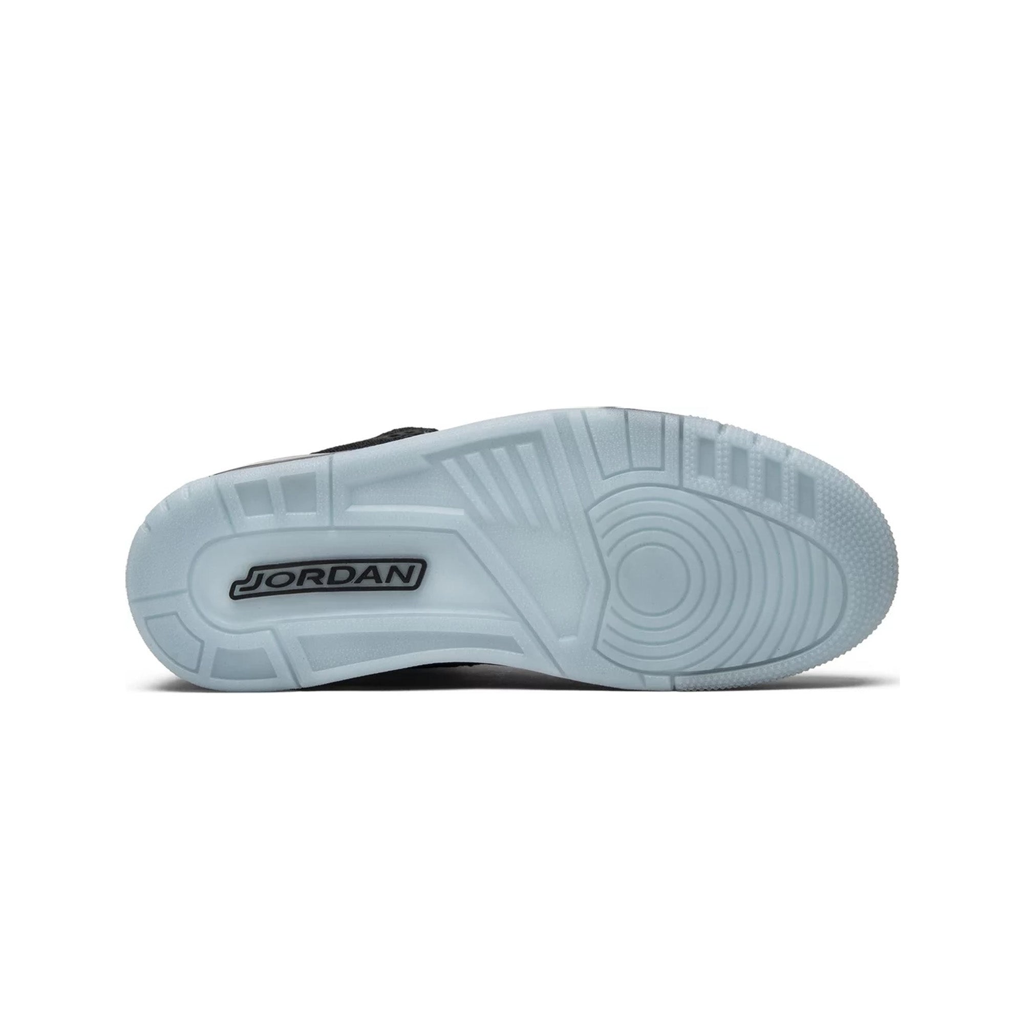 Air Jordan 3 Retro 'Flyknit Black' (2018) - Image 5