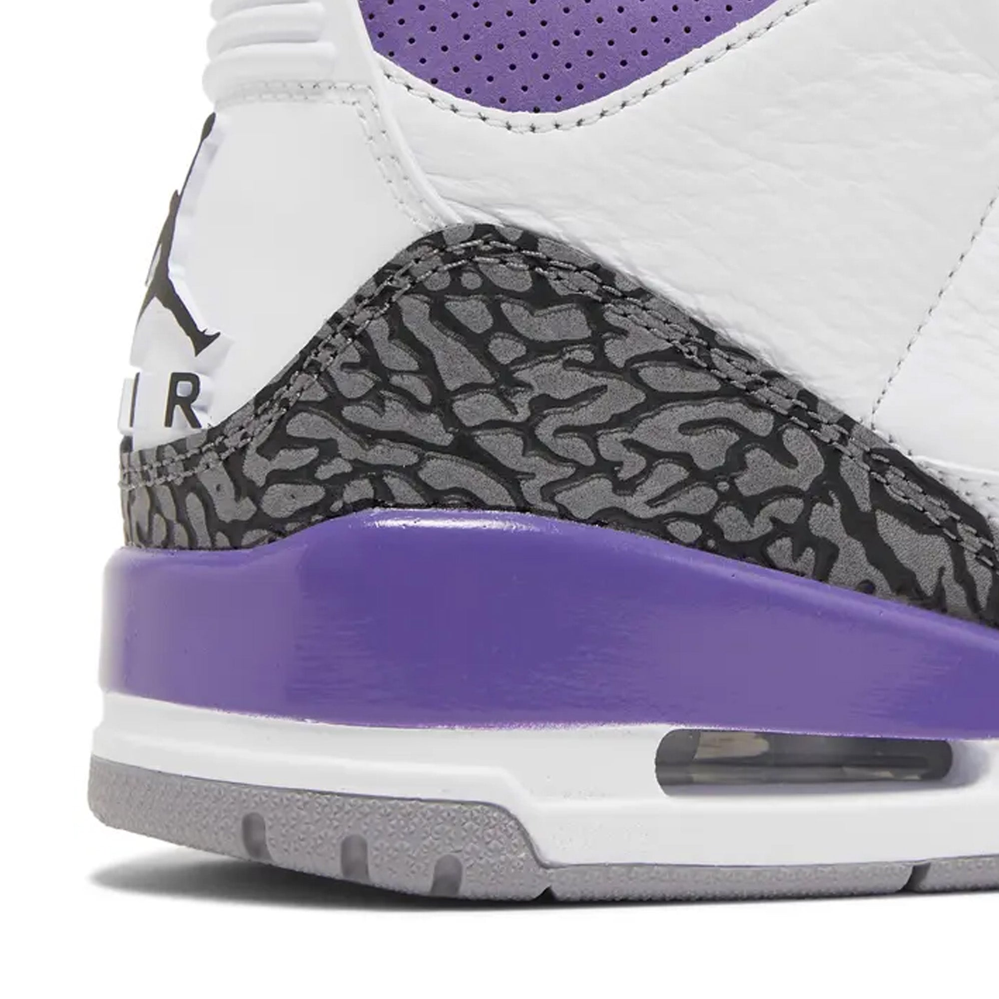 Air Jordan 3 Retro 'Dark Iris' (2022) - Image 9