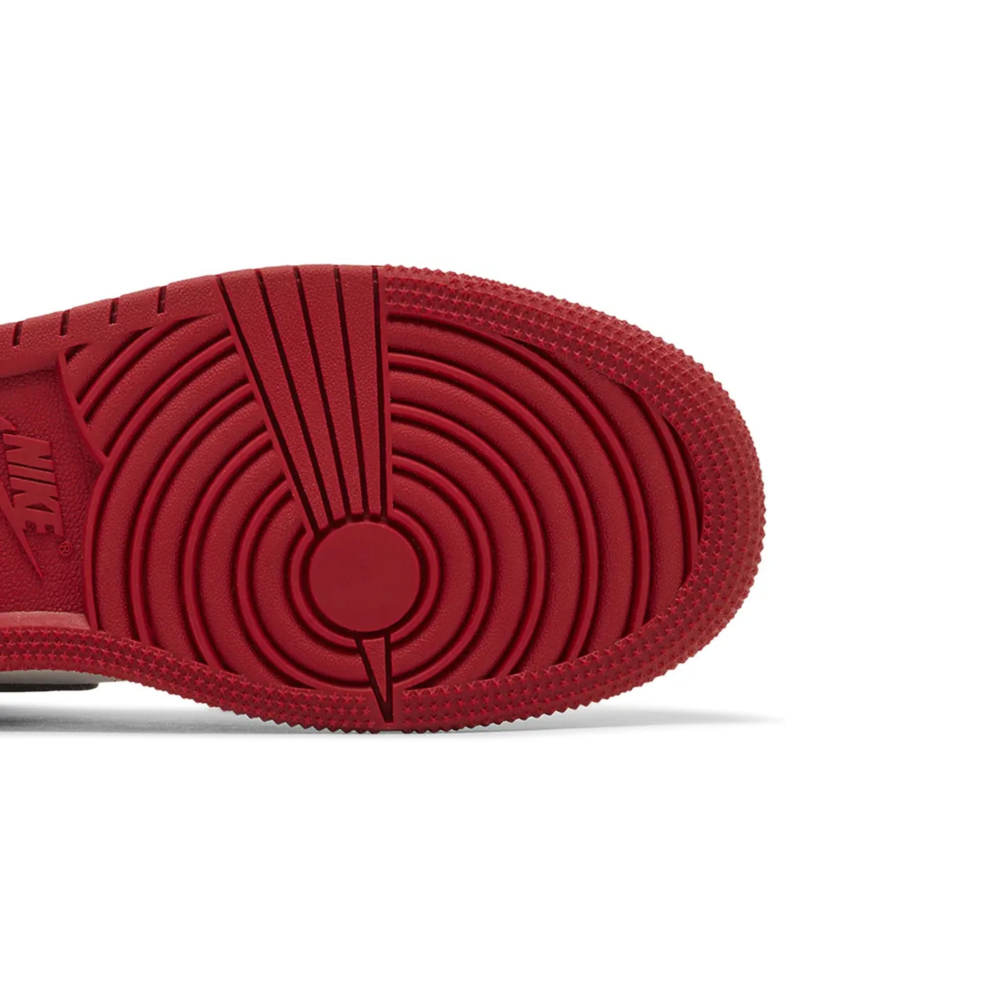 Air Jordan 1 Retro High OG 'Black Toe Reimagined' GS (2025) - Image 8