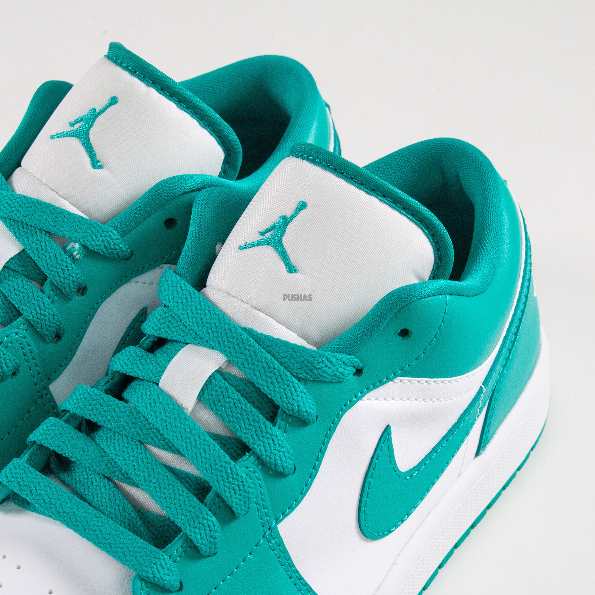 Air Jordan 1 Low 'New Emerald' Women's (2022) - Image 8