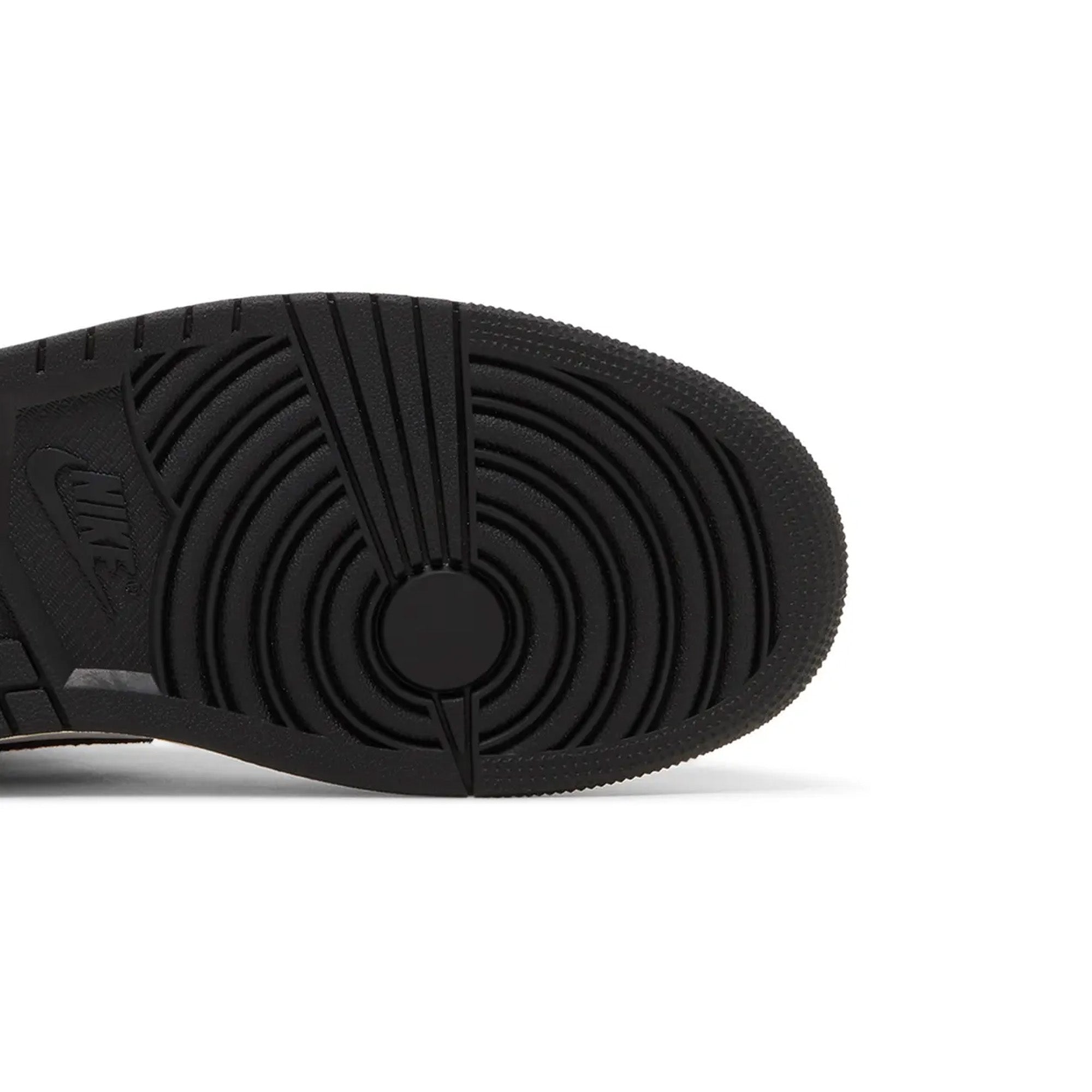 Air Jordan 1 Retro High OG 'Skyline' (2023) - Image 8