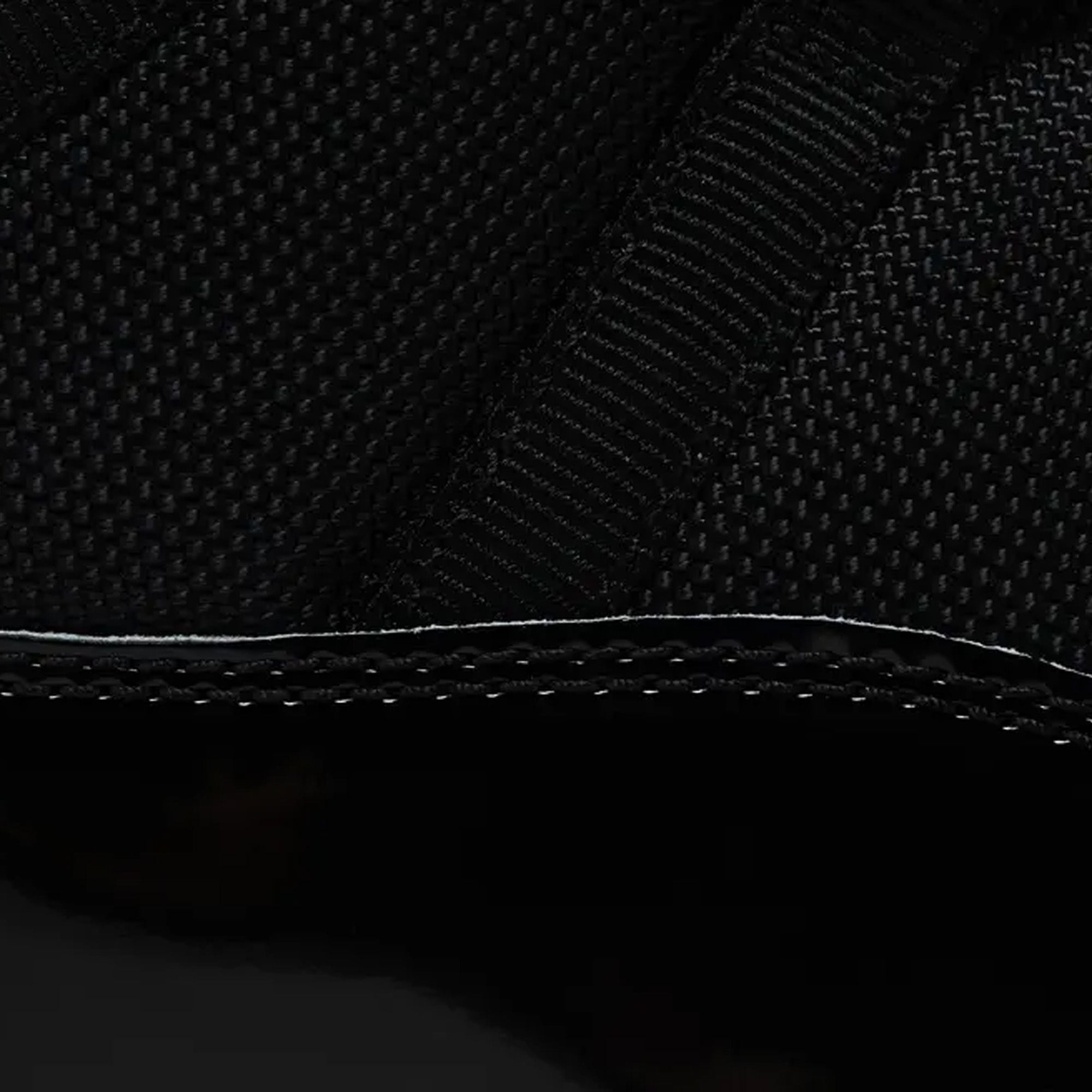 Air Jordan 11 Retro Low 'Bred' (2025) - Image 10