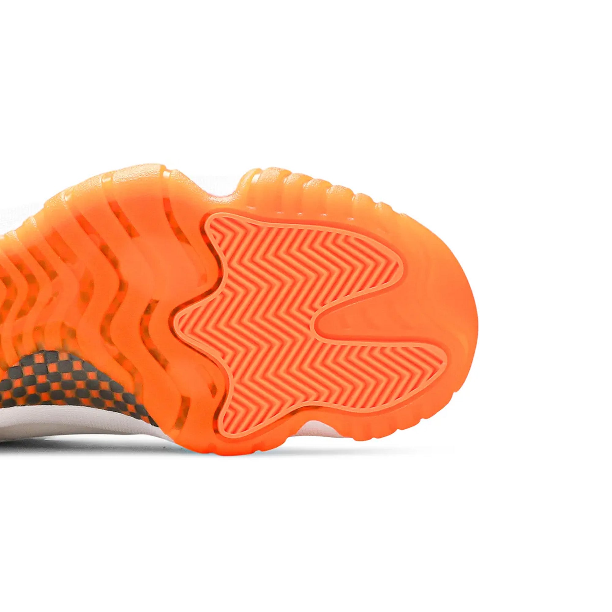 Air Jordan 11 'Citrus' W - Image 8